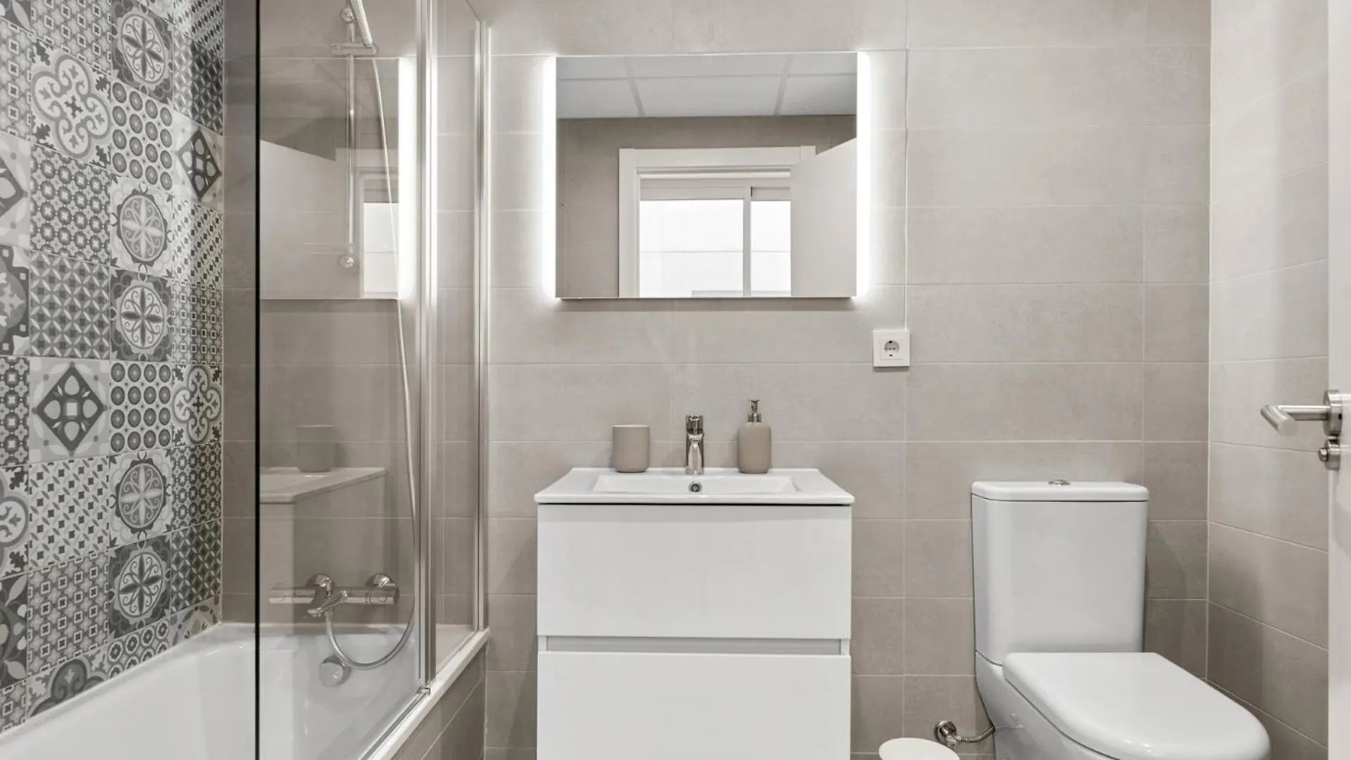 Luxury New Boho Apartment - Estepona